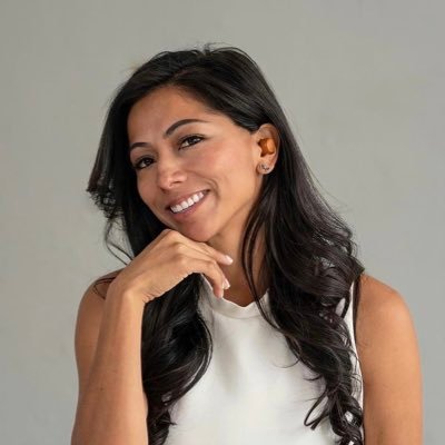 IrongirlNadia's profile picture. Educator, Coach, CPT. Sponsored by Electrolit, Vital4U, UD, Maurten | 𝗬𝗼𝘂𝗻𝗴𝗲𝘀𝘁 𝗙𝗲𝗺𝗮𝗹𝗲 𝘁𝗼 𝟭𝟬𝟬 𝗺𝗮𝗿𝗮𝘁𝗵𝗼𝗻𝘀 𝟮𝟬𝟭𝟯 🇺🇸🇪🇨