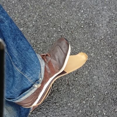 plSHDxlZjT3cnH7's profile picture. 今更だけど、ツイッター始めます。
令和4年3月25日〜
いつも、街を歩きながらブツブツ呟いてるクセにやってなかったので