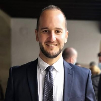 Profesor en @FeetCeuta - @CanalUGR | Investigo y escribo sobre #metodologíasactivas #tecnologíaeducativa en @educatech21| Ahora centrado en el #metaverso #IA |
