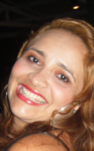 Tradutora Português-Français,Professora especialista em Français, Mãe do João Antônio, esposa de Rosivan