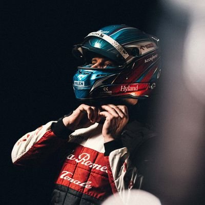 Fan page do piloto finlandês Valtteri Bottas da equipe Alfa Romeo F1 Team Orlen. 

- To whom it may concern... Fuck you. -
#VB77