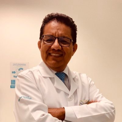 MReumatologo's profile picture. Reumatologist at Clínica Delgado.