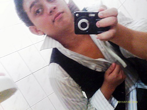 Naum posso falar sobre mim em 160 caracteres. o_O