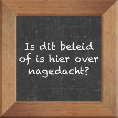 KoningSylvain's profile picture. Upside down world