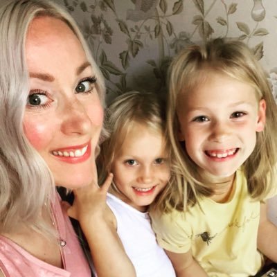 Proud psychiatric nurse and mummy to Eden and Reenie