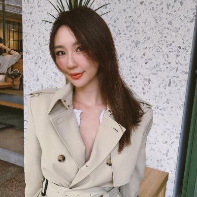 JulieBa60714854's profile picture. Kissing the snow in the twelfth lunar month, all seasons of the year