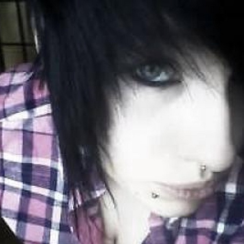 FckfullofLuck's profile picture. I'm a goofy goober, yeah. ಠ_ಠ