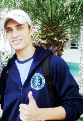 _demetriio's profile picture. Eu sou eu,jacaré é um bicho :P