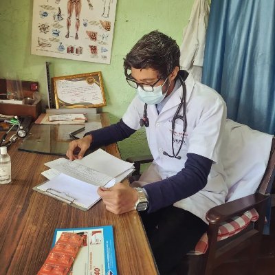Co founder @DocstoryNepal https://t.co/uqDOWgvS7x
Managing Director Curious Institute Nepal
#USMLEaspirant #Internalmedicine #Researchenthusiast