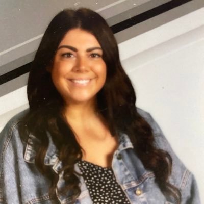 coach_e_taylor's profile picture. Head Varsity Cheerleading Coach ✨