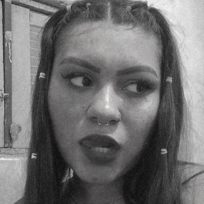 joana_olivr's profile picture. Ligeiramente maluca🦋