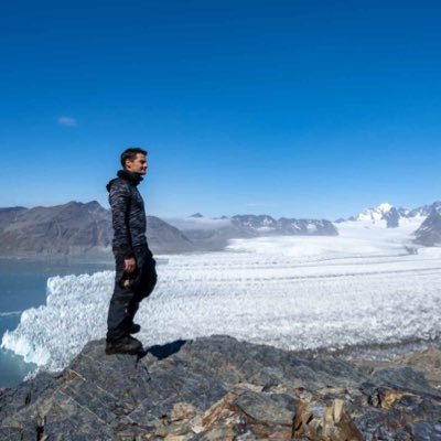 Marine Biologist/Ecologist. Ex Farne Island warden and now working as a higher predator biologist for the British Antarctic Survey.