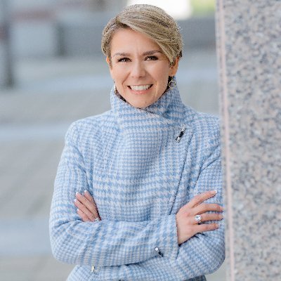 Happy wife, mom, yogi, keynote speaker. Working on making the world a better place via higher quality human connections everywhere. See https://t.co/mCrD5nCxE3