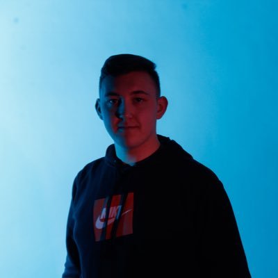 🎥 Freelance Videographer @RedditchUtd | Chelsea FC membership holder | Solihull Moors supporter 💛💙 | 3rd Year Sports Journalism student @MyBCU