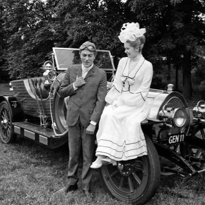 wingmanBladder's profile picture. A Busty Bro. Bangers only 24/5 (Weekends off)