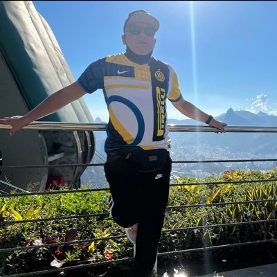 German1969's profile picture. Larense 100%, Ing. Electronico, amante de la tecnologia, no creo en cuentos de revolucion y patria cuando mi pais se cae a pedazos.