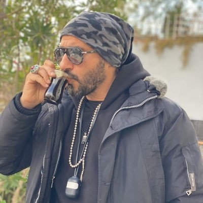 Mohamed48199251's profile picture. SimSim