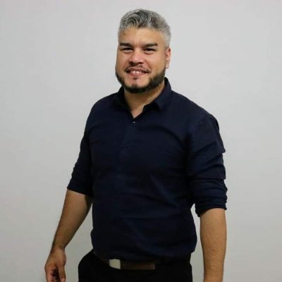 Comunicador social. Oriundo de Ensenada