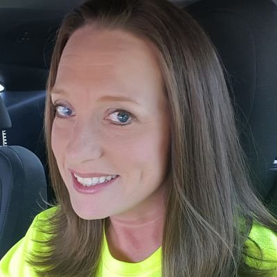 Believer, Texan, triathlete, daughter, sister, friend, Momma to Mav, die-hard 🏈 fan, child advocate, and artist. I love my life.