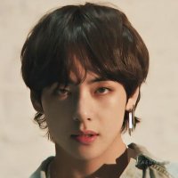 ✨💜Kim Taehyung💙✨(@JenifferEmanu10) 's Twitter Profile Photo