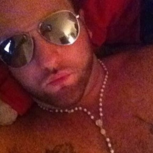 jayce8823's profile picture. im a Chef,gay, an activist, a culinarian(foodie), a person, honest, here...ask away!