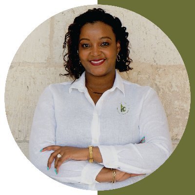 thetoysoja's profile picture. UX/UI Designer who specializes in developing user interfaces and digital products to create the best user experience and accomplish your business goals. 📝