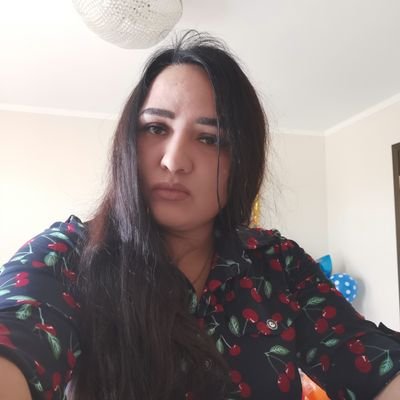 Nigora58836318's profile picture. Я Нигора из Узбекистана у меня 2 детей я счастлива 😍