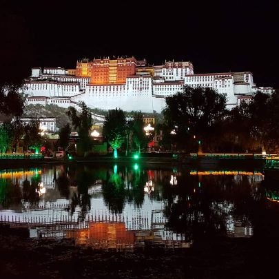 HolidaysHannah's profile picture. Explore the world with Hannah on her Holidays.

Currently planning 🏴󠁧󠁢󠁳󠁣󠁴󠁿🇨🇦 

97 countries and 7 continents visited. 

She/her