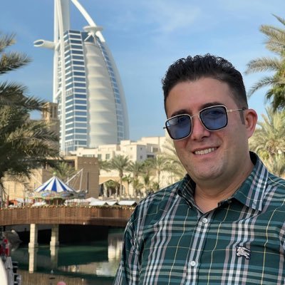 mohsens20290392's profile picture. برای زندگی یه آفتاب و دو قلب لازم هست❤️❤️