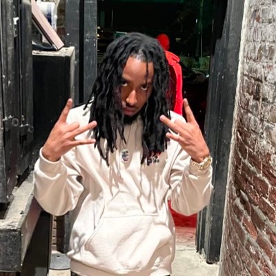 Niggas Be Muggin Me You Know I'm Muggin Back 👹 1O🅱
