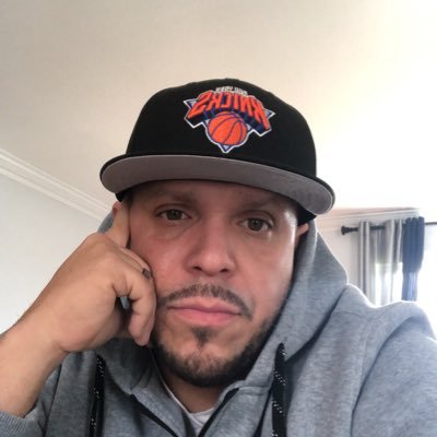 Im mostly here for my sports fix. Proud father; devoted husband; diehard Knicks, Raiders, Yankees, Michigan fan. NY till I die 🗽 🙌🏼