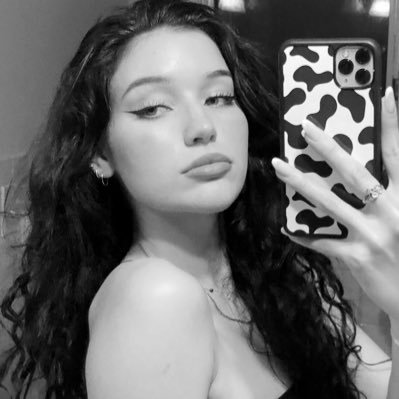 bellatrixblack_'s profile picture. 