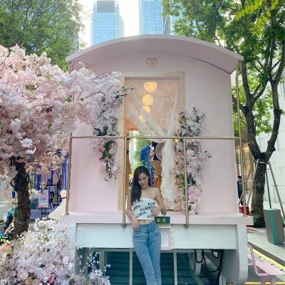 Crypto , shopaholics, reading #Bitcoin
#travel #enjoyeverything