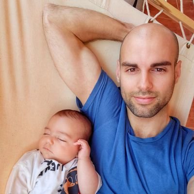 Enfermero, padre y deportista a tiempo parcial. Mi objetivo es disfrutar de esos pequeños momentos que hacen que tanto esfuerzo merezca la pena.