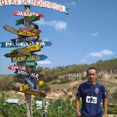 dugel_twit's profile picture. 