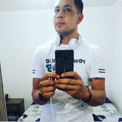Feliz con las cosas simples de la vidaš
Algo leal sano y recĆproco (proyecto de vida )