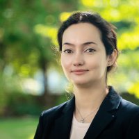 Elham Esfandiari (@elhamesfandiari) 's Twitter Profile
