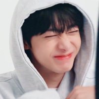 wing 🖤 (@wwy_mbb) 's Twitter Profile