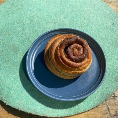 APinter3's profile picture. Born Roman - left wing liberal- antifascist - allergic to idiots like novax , pro Putin, homophobes ecc