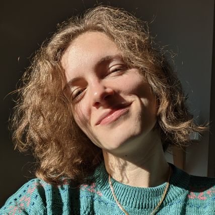Queer-vegane Content Creatorin 🌈🌱
Strukturmonk und Minimalistin ⭐