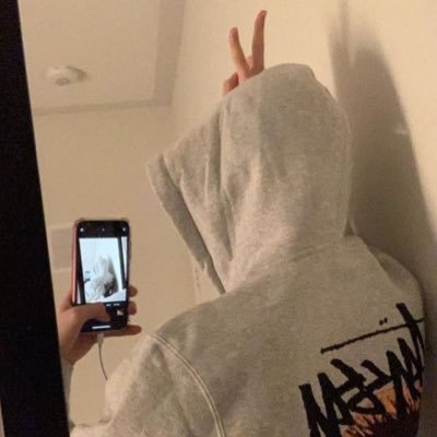 NjiZhTZnR0UhXCL's profile picture. "05"(16)