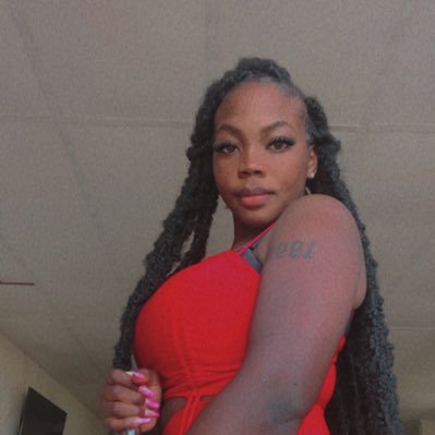 Makhalaaa's profile picture. Put God first in everything your do 🙏🏽😇 ||22👰‍♀️~ || I’m to blessed to be stressed ✌️😊||🇧🇧🇧🇧