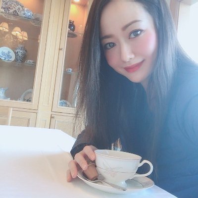 mikachan2231's profile picture. 人は少なくとも一つの夢を持って、一つの理由が強くて、美しい一日、神はこのようにあなたに与えることはできません。自分で作る必要があります。究極の努力をしてこそ、究極の風景を合わせることができます。私の趣味はコーヒー、旅行、勉強、料理です