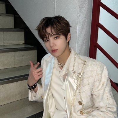 wooseokisluv's profile picture. 𝐖𝐨𝐨𝐬𝐞𝐨𝐤﹅ 𝐦𝐲 𝐩𝐫𝐞𝐜𝐢𝐨𝐮𝐬 𝐛𝐨𝐲 ◞ *:･ﾟ✧*:･ﾟ✧