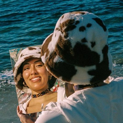 artisticmystiq's profile picture. Intuitive Life Coach • Frequency Sound Healer • Creative