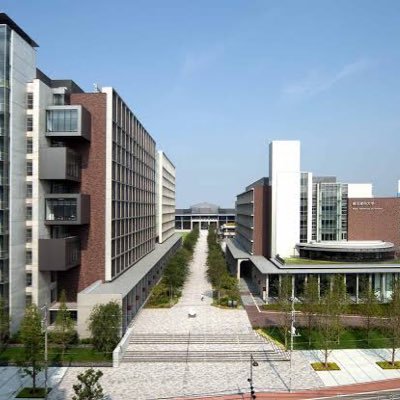 bourikei's profile picture. 某理系大学生新2年   今年の目標 ・TOEIC430→730→840 ・高校の化学の理解 ・高校の物理の原子、波、電磁気分野の理解 ・大学の力学、化学、線形代数、微積、熱力学、電磁気学、ベクトル解析、微分方程式、複素関数、量子力学の理解 目標 やりたいことや研究したいことが見つかるまでの間は「東工大への院進」