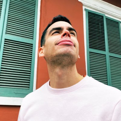 memoelbecario's profile picture. 