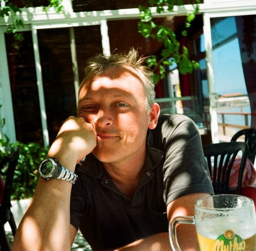 seeksimon's profile picture. We memorized phone numbers. We
memorized driving directions. No
one knew what we looked like. No
one could reach us. We were gods.