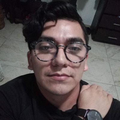 CsarinGe's profile picture. De poetas, genios y locos todos tenemos un poco.