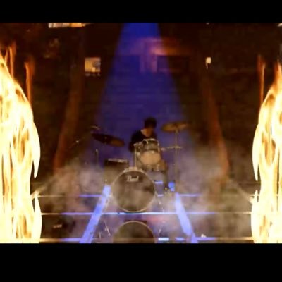コロナの影響で、今までやってきた仕事がなくなったので、もうblenderに全てをかけてます🔥🔥やるっ!しかないっ!